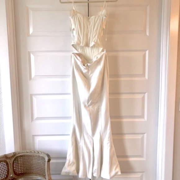 NWT HOUSE OF CB Paloma Ivory Corset Sleeveless Mermaid Gown XS MSRP $285 - Picture 7 of 13